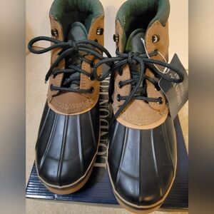 London Fog Black and Brown Women's Lace-Up Boots Size 10M NWT